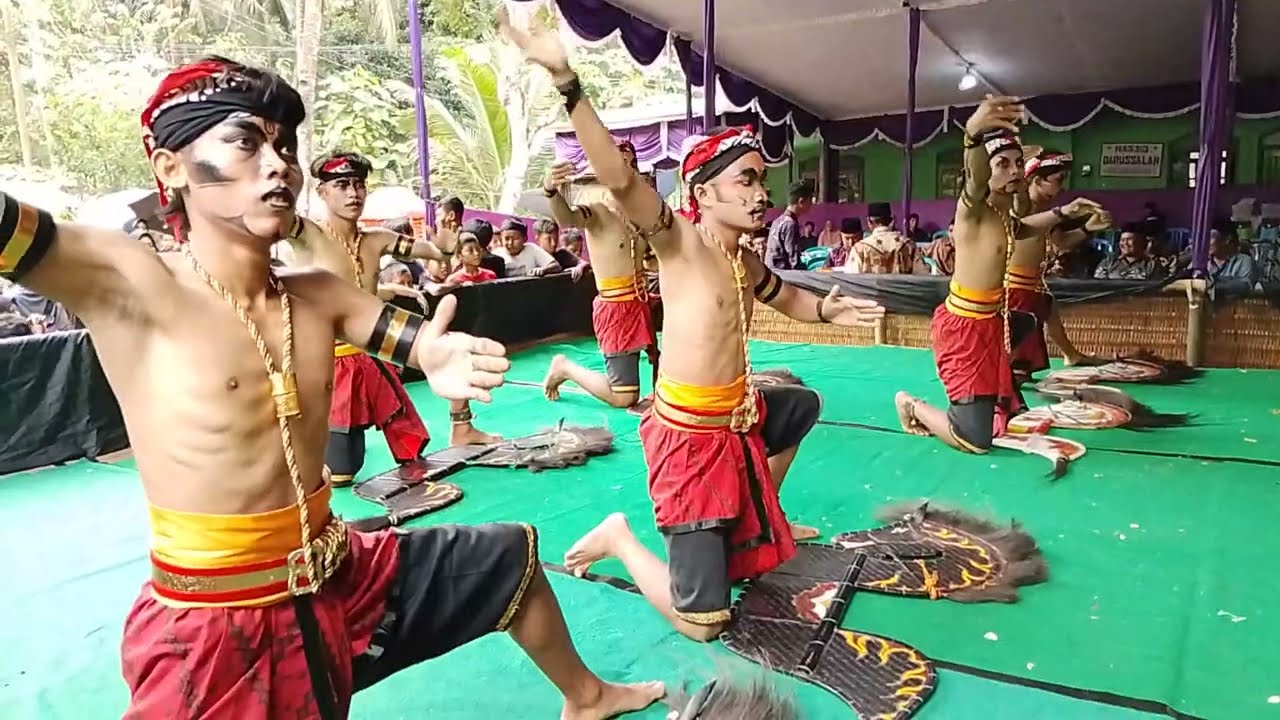 kuda lumping turonggo mudho budoyo.  Live karangrejo kemanukan Bagelen