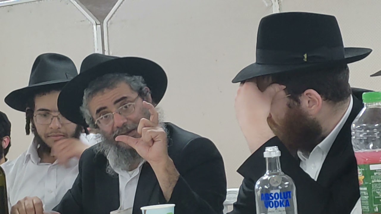 סיפור על הרבי ועל הרבי הרייץ והרבי הרשב... קטע מההתוועדות מוצאי שבת עם הרב משה הלל שליטא