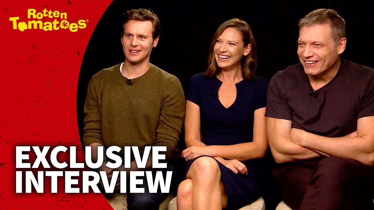 UNCUT Mindhunter Interview – Serial Killer Series Stars Crush on ‘The Crown’