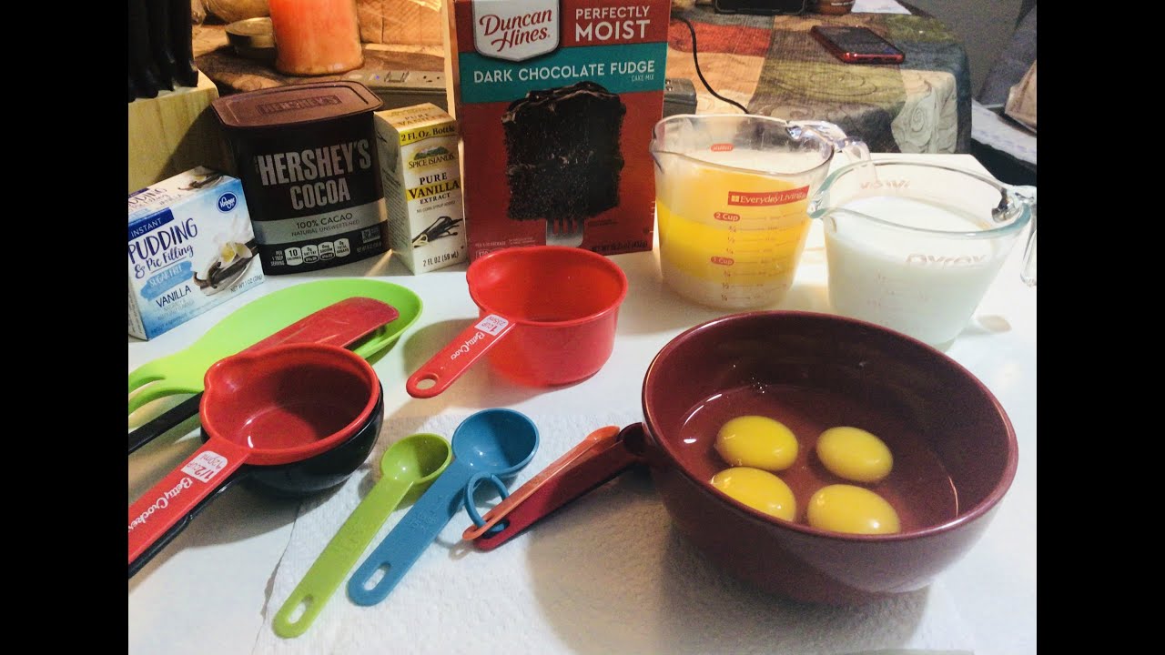 Duncan Hines Dark Fudge Cake Mix ~Demonstration {How to Make Box Cake Taste Homemade}