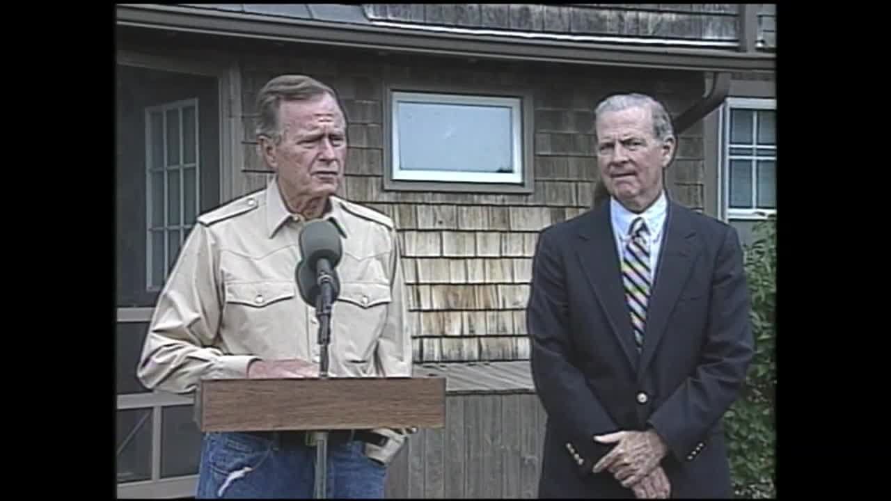 WCCO Archive: Esme Murphy Reports In Kennebunkport, Maine
