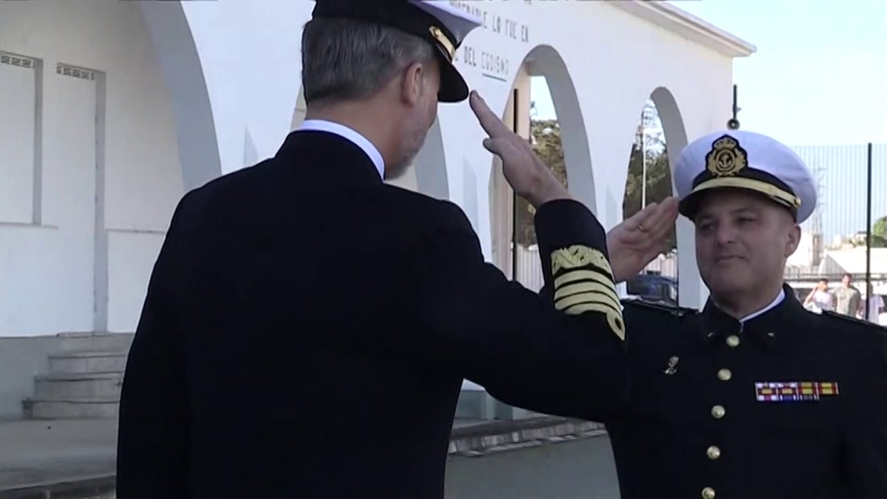 S.M. el Rey visita la Comandancia General de Infantería de Marina en San Fernando