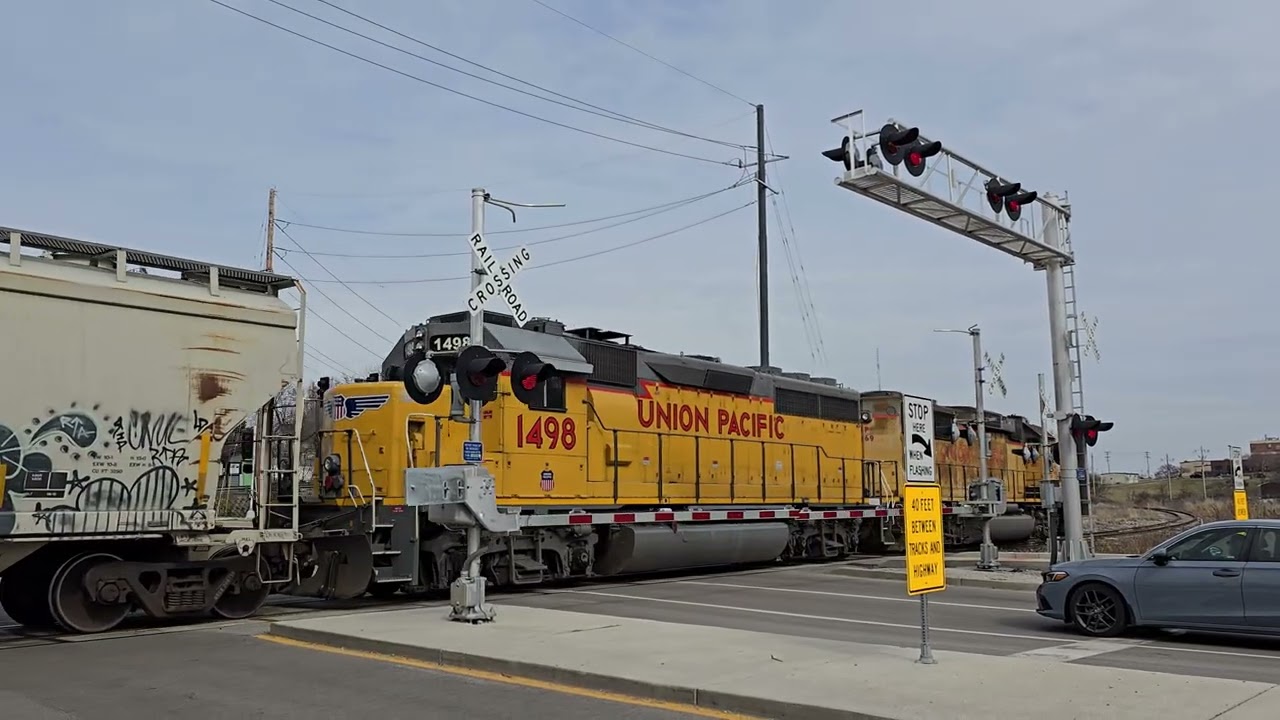 Union Pacific Railroad's LSE59 double trip on Lake Industrial Lead @ Brentwood, MO 2/24/26