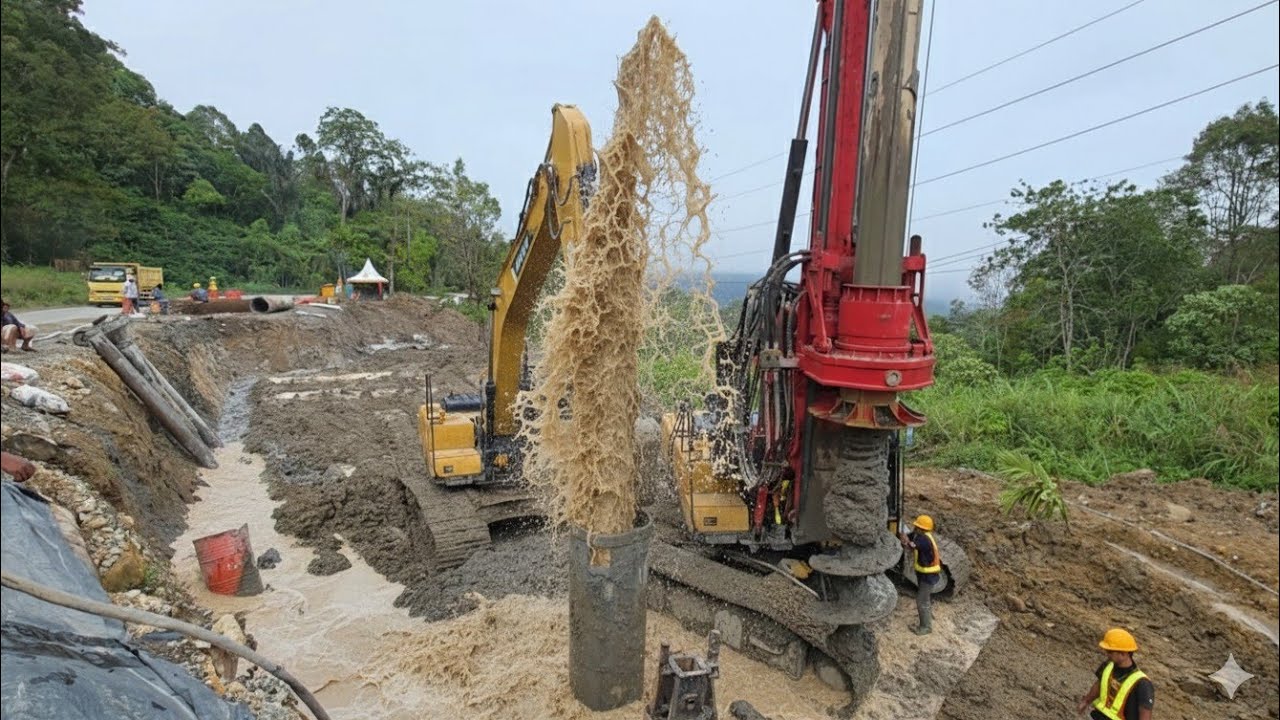 Pemasangan Casing Pipa Besi Untuk Pengeboran Bore Pile Di Jalur Batu Jomba