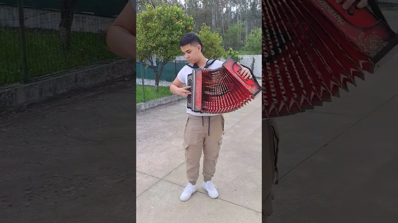 Aqui vos deixo o fabuloso Rúben Rodrigues, como ele toca bem!