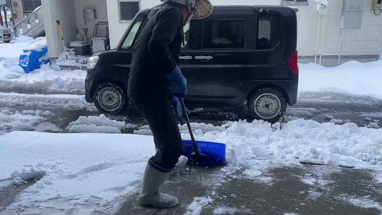 令和7年2月6日 さっきの続き。防災小屋の掘り出しなど