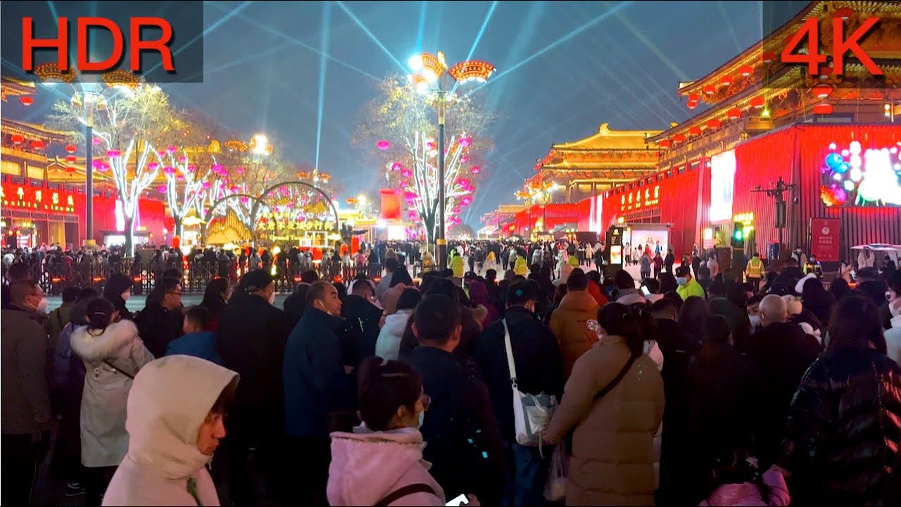 春节晚上西安大唐不夜城真的超热闹