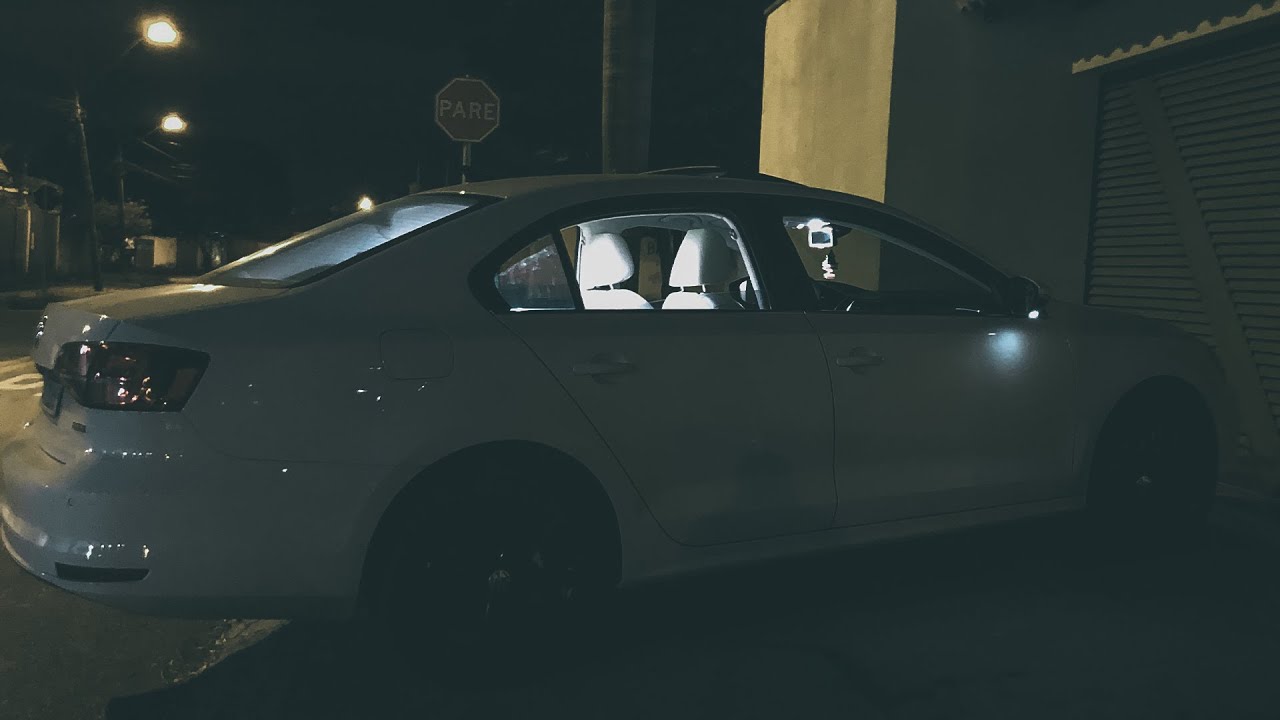 TROCANDO AS LÂMPADAS INTERNAS POR LED NO JETTA