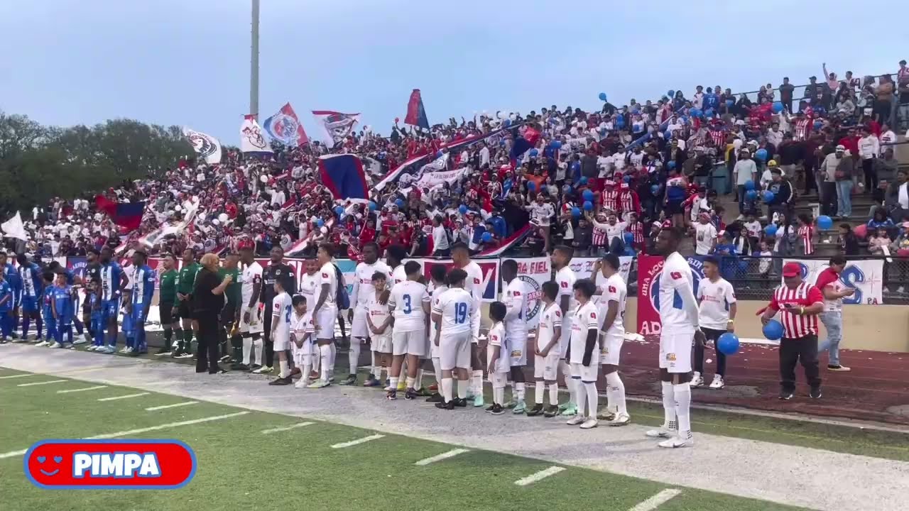 Ultrafiel en New Orleans  Behrman Stadium  y su carnaval 👏👏