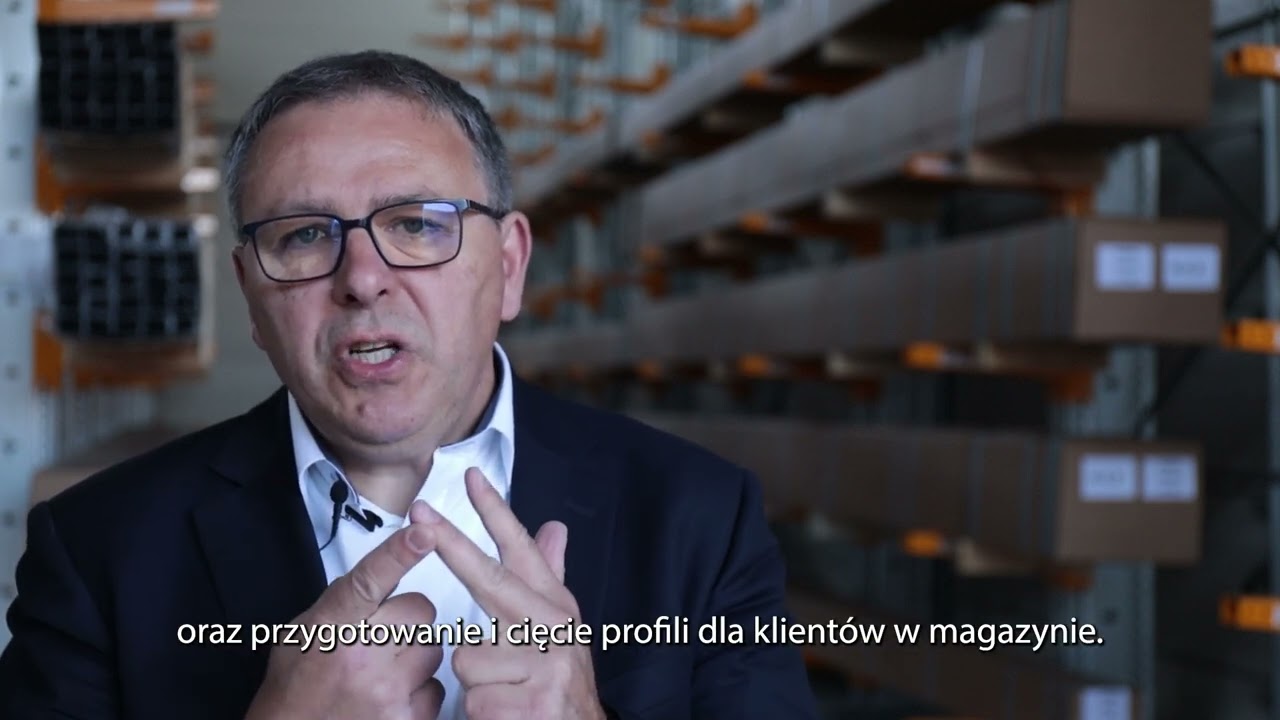 Adam prezentuje HOYEZ Polska