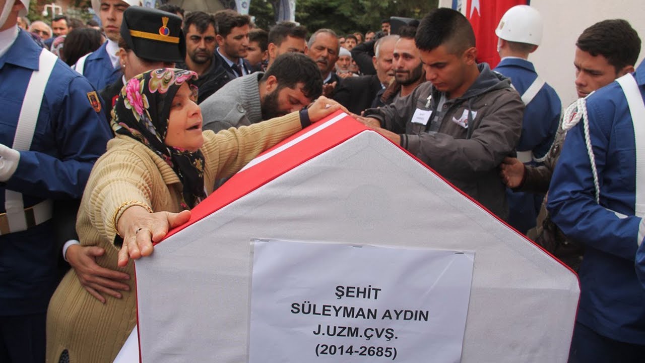 Şehit Uzman Çavuş Süleyman Aydın'ı, Amasya'da 5 bin kişi uğurladı