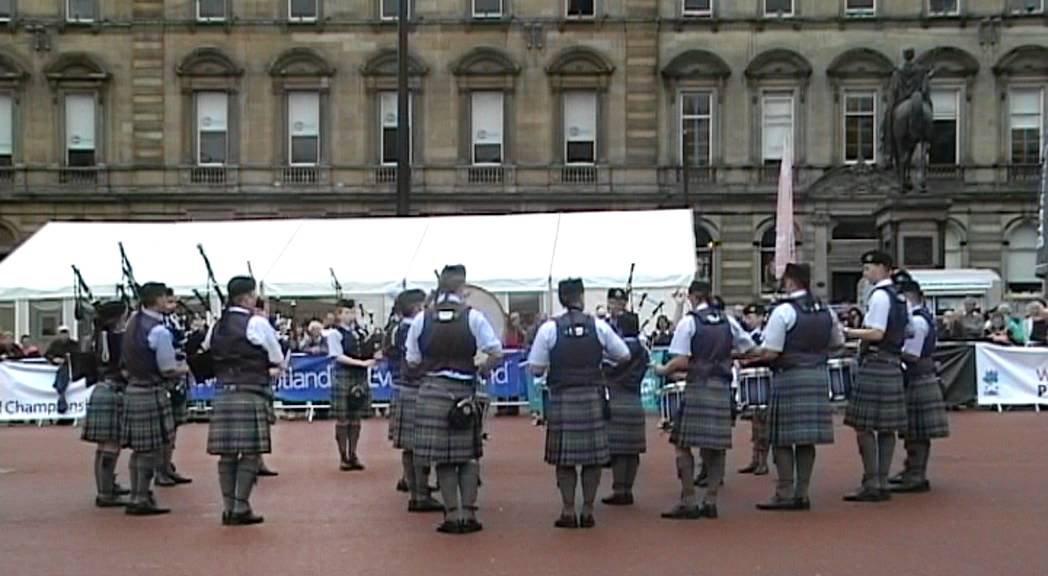 Cullen Pipe Band - Mo Ghile Mear