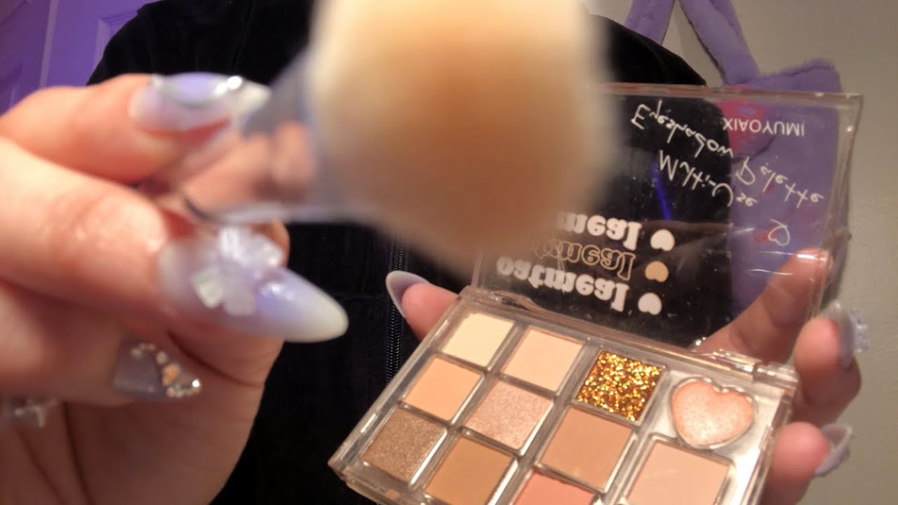 ASMR Doing Your Makeup Fast In 2 Minutes! (Layered Sounds) 🖤💫