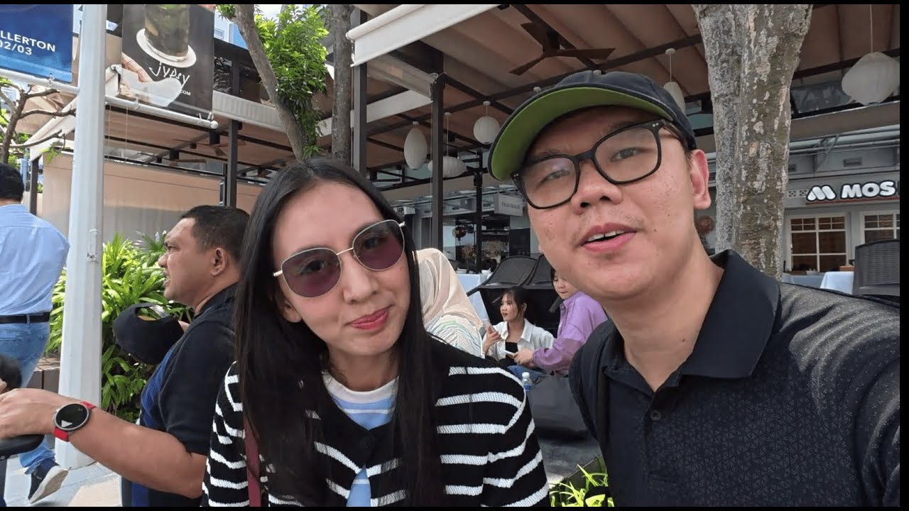 TRYING OUR FIRST EVER VLOG!!