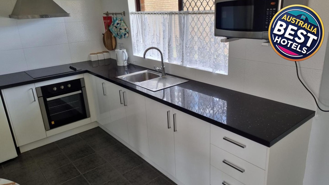Ocean Beach Chalet 18 | Jurien Bay, Australia | Hotel Review 🌟