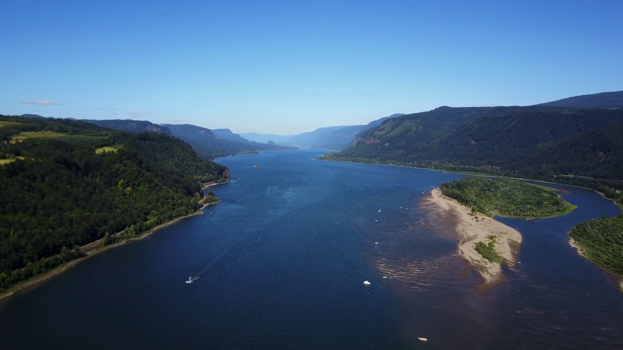 Relaxing Peaceful Drone Footage of the Columbia River Gorge