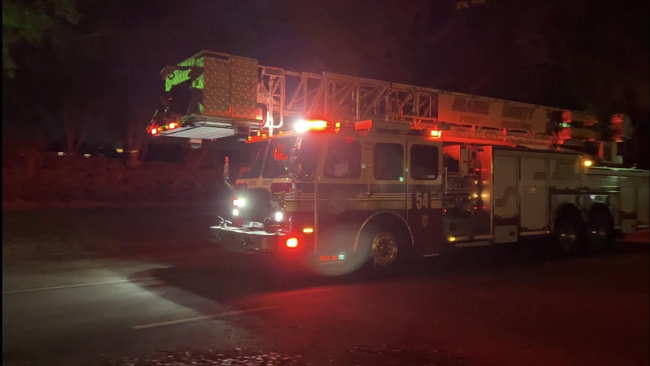 OCFRD Engine 36, Brush 58, Truck 54, & Battalion 3 Responding to Brush Fire