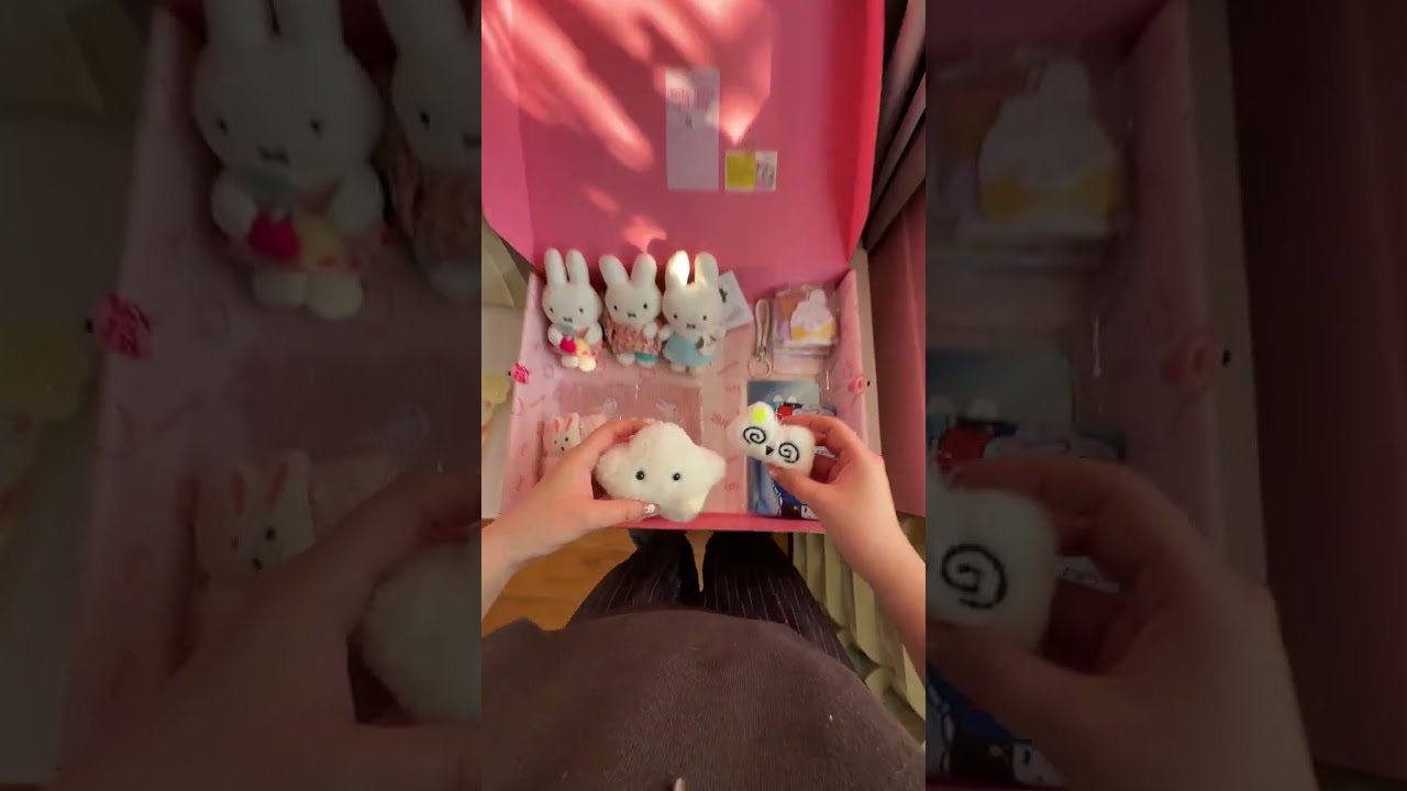 Let's pack a 2 scoops order. She likes Miffy 