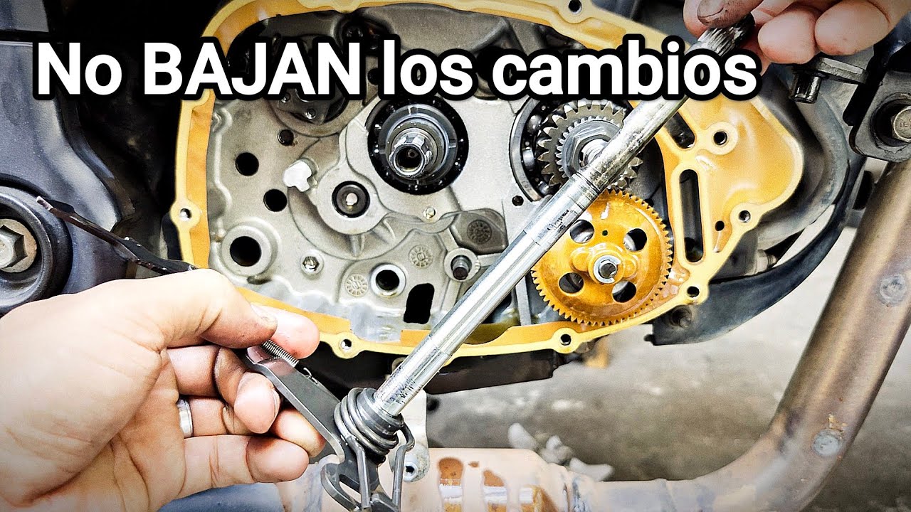 ¡NO BAJAN LOS CAMBIOS! La SOLUCIÓN FINAL al resorte del eje de cambios roto (Tutorial completo)