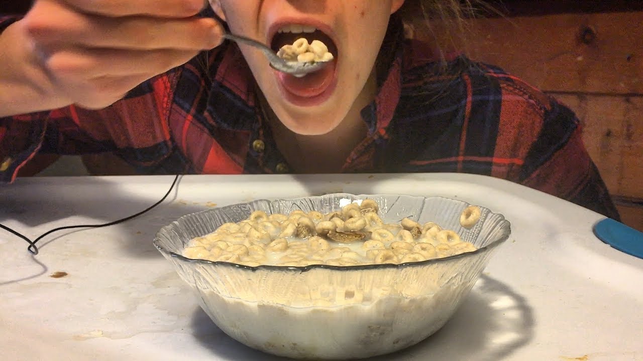 MUKBANG | Cheerios and 🍒 Cherry Ice Cream 🍦