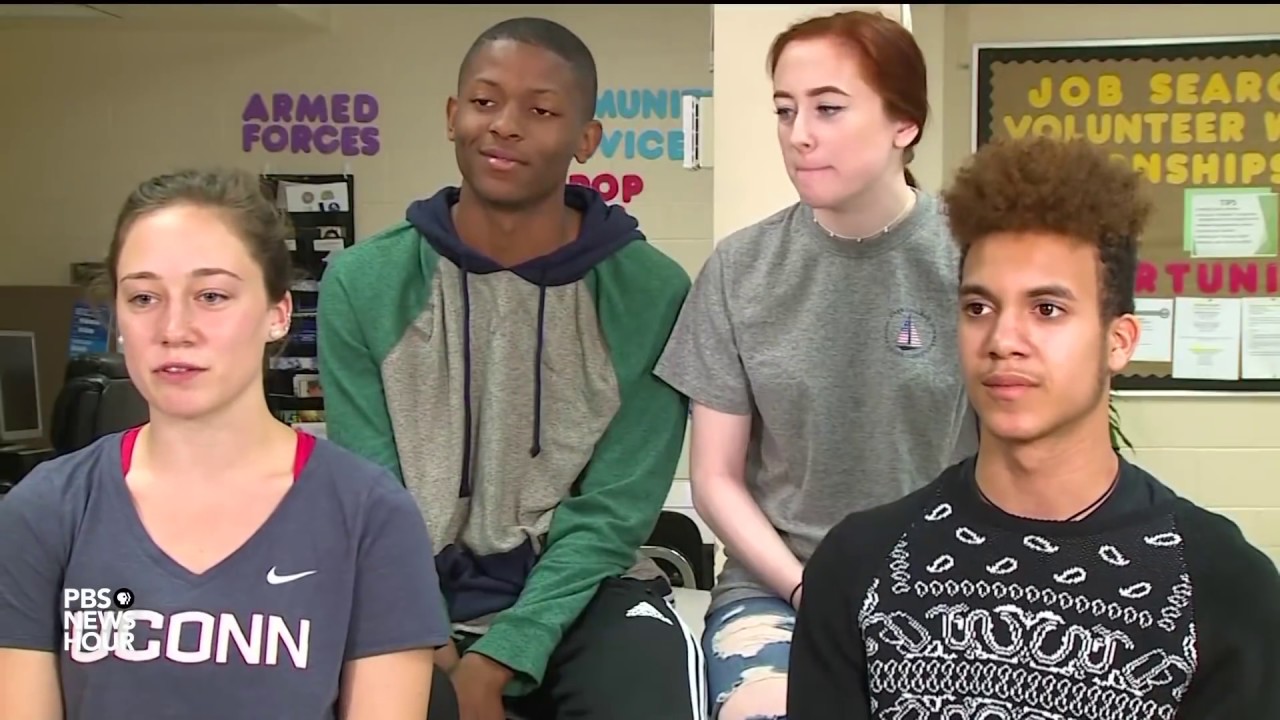 Vaping in Schools: ‘Juuling’ Is Popular Among Teens Despite Health Risks