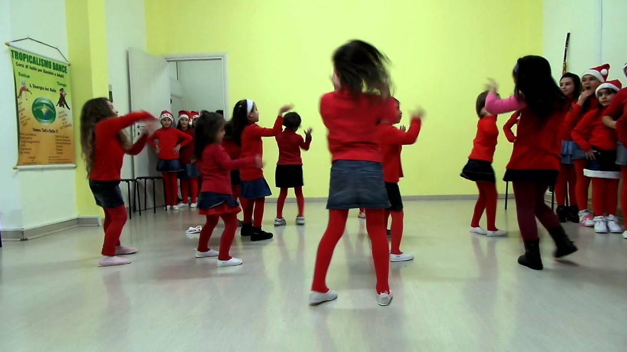 saggio natale tropicalismo dance