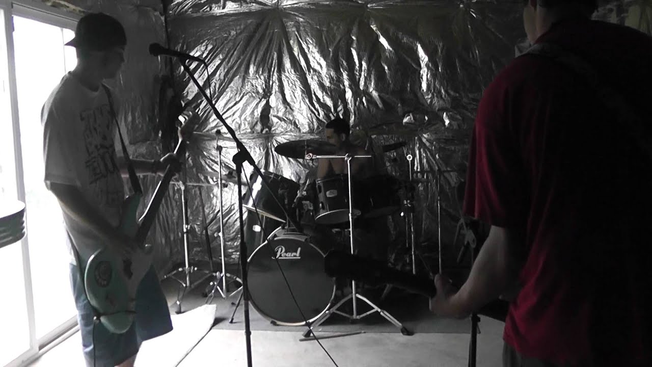 The Reacharounds- Detroit Rock City (Cover)