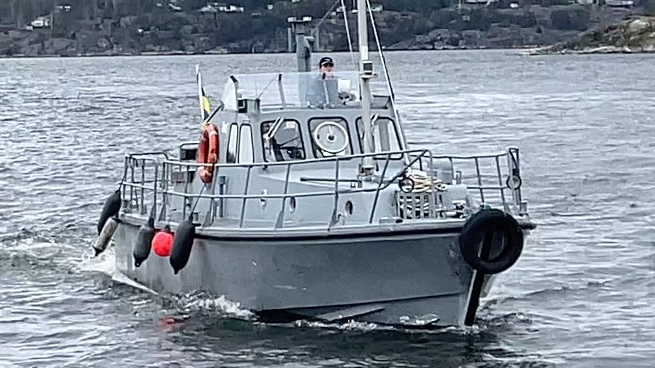 Köp Arbetsbåt / Dykbåt Aluminiumbåt SFC-5100 ”svartfot