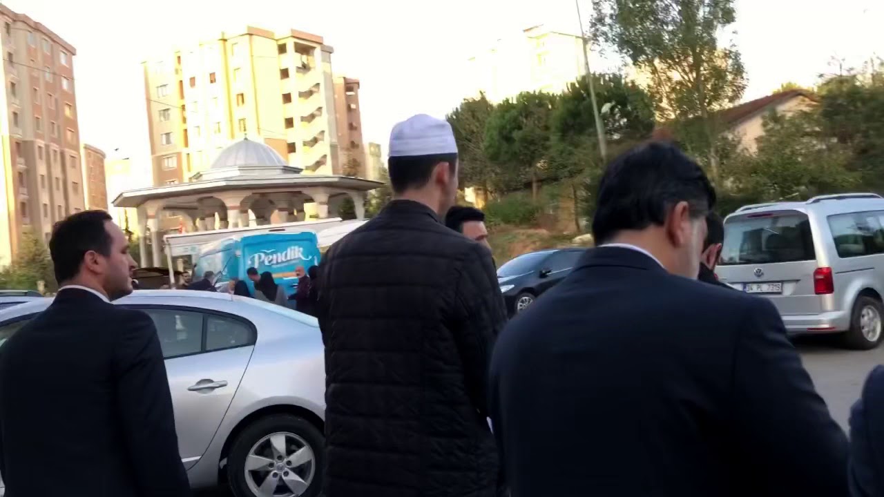YeniŞehir Ulu Camii’deki Ali Tel Hocamızın Program sonrası Yoğun İlgi