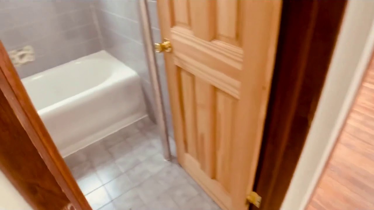 21-43 27th street D3 Astoria NY 11105