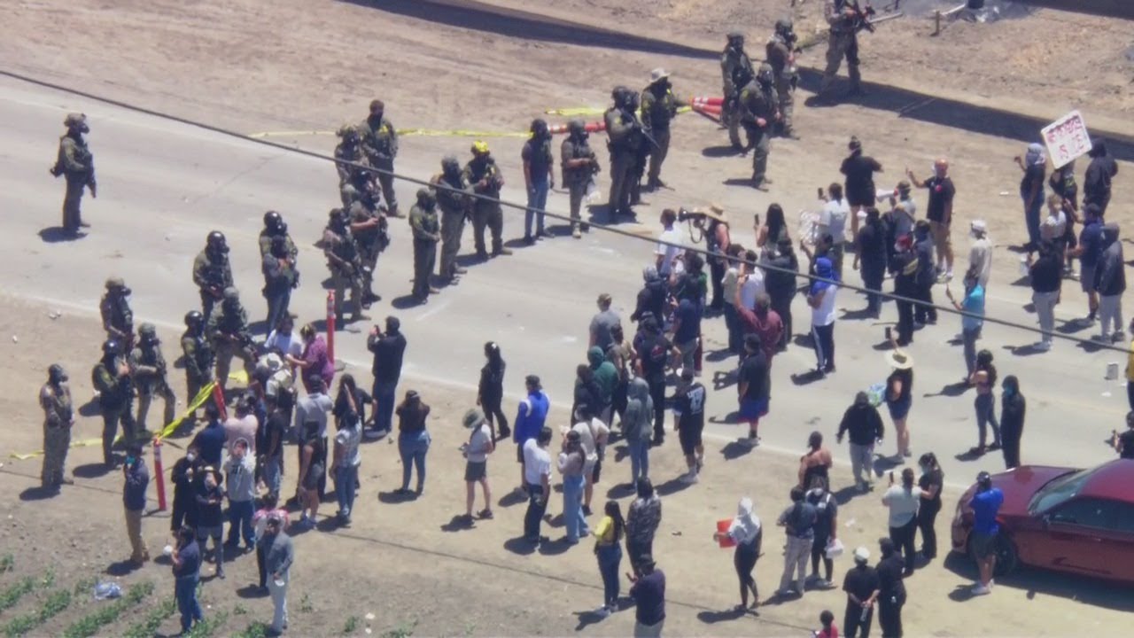 ICE agents, protesters clash during raid at Ventura County farm