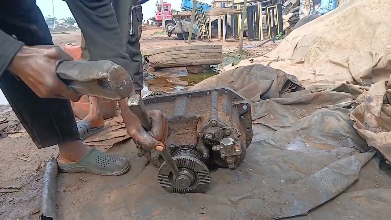 Eaton fuller gearbox disassembly. Common fault found on mack transmission, mack truck solution, repa