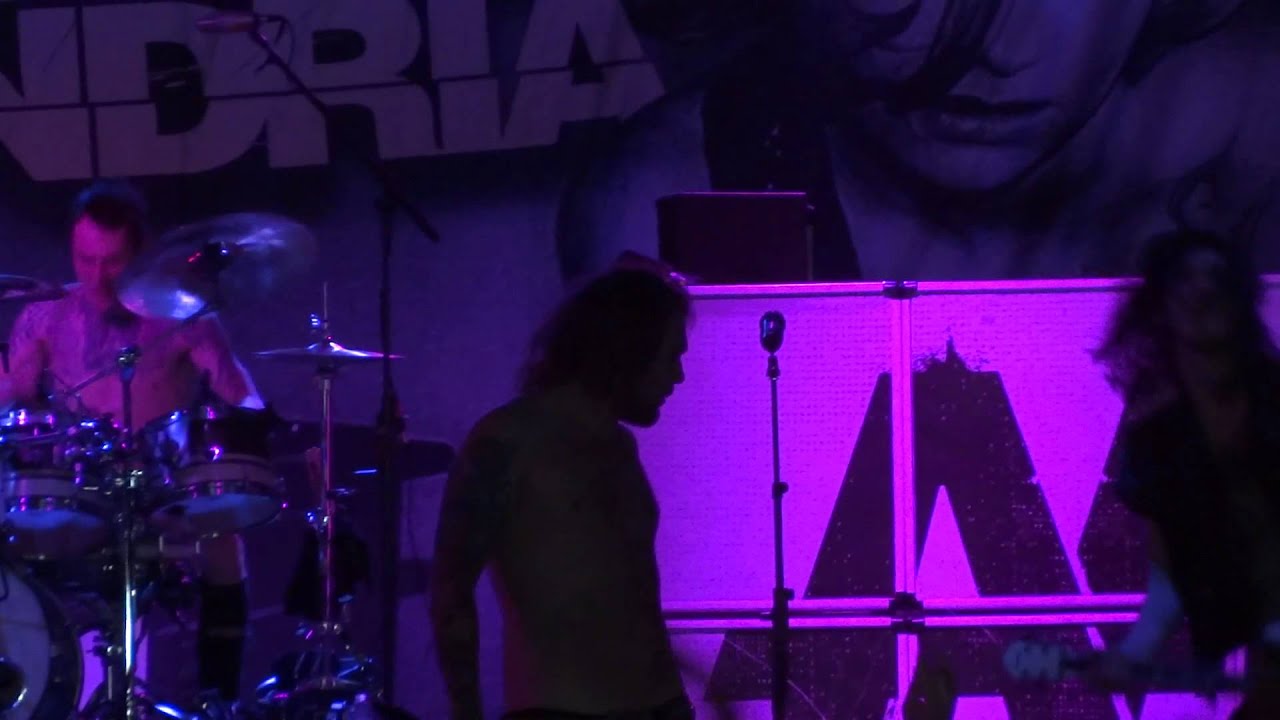 Asking Alexandria - The Death of Me Live @ Extreme Thing 2013