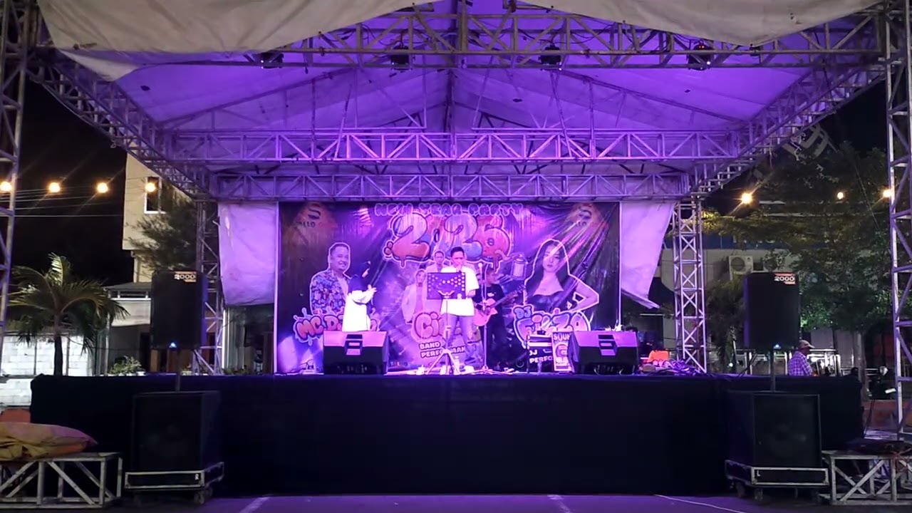 Dilla April feat kertas kosong - I don't love you #mcr 