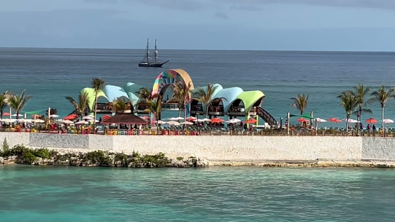 Pirate ship wants to see the Royal beach club in Nassau Bahamas