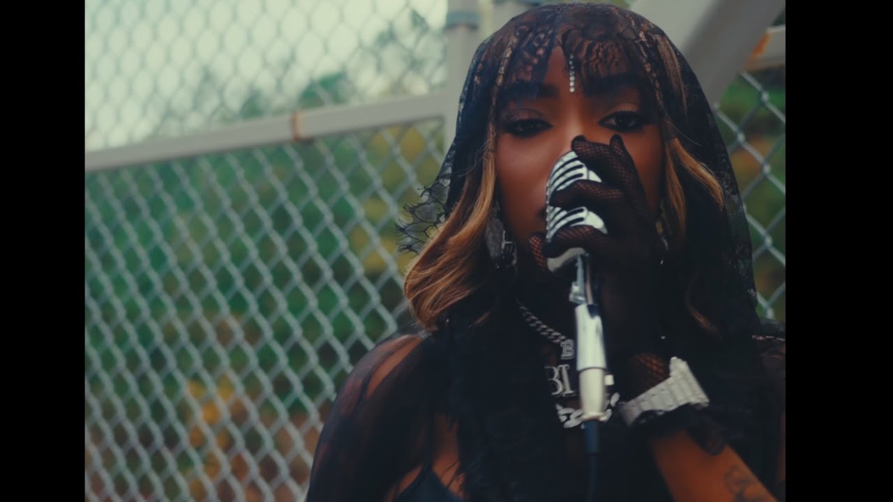 Bri Biase X CG Beats - “Lonely” (Mic Performance) 
