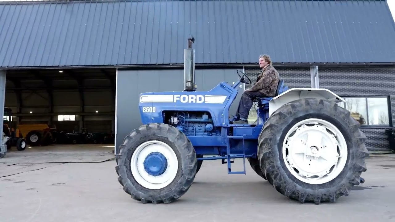 Ford   8600   Trattore agricolo a quattro ruote motrici