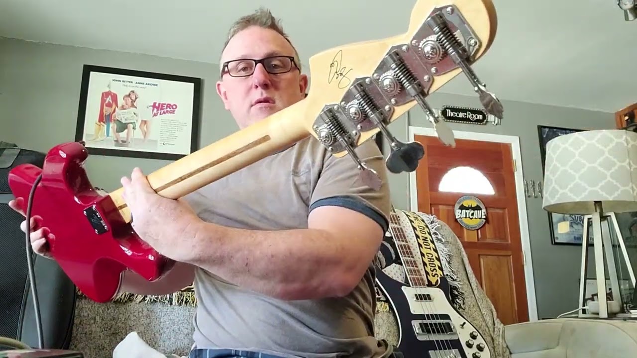 YYZ Pedal vs MP40 Pedal using GL sig. jazz bass