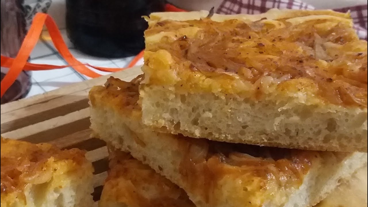 PIZZA con CIPOLLE 🍕 Ricetta facile SENZA IMPASTO di A modo MIO