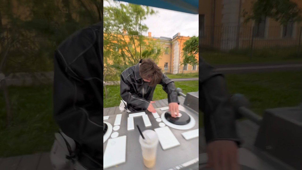 Бешеный DJ раздал стиля на Карповке! #electronicmusic #remix #music #dubstep #skrillex