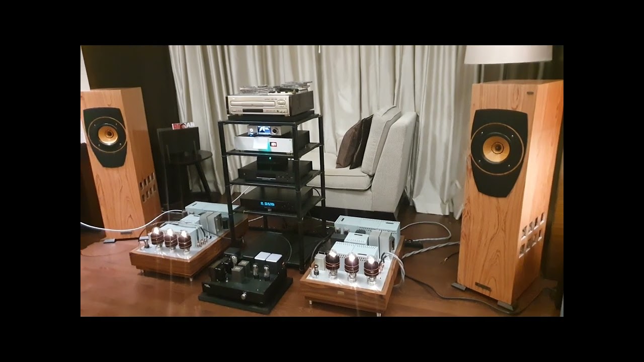 Bertandang ke Room 1404, Aurel Bryan & Yosua Y2B - di IHEAC AV Show 23