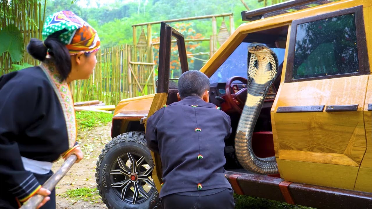 Dwarf Family Harvests Wood in the Forest – Venomous Snake Hiding Under the Wheel!