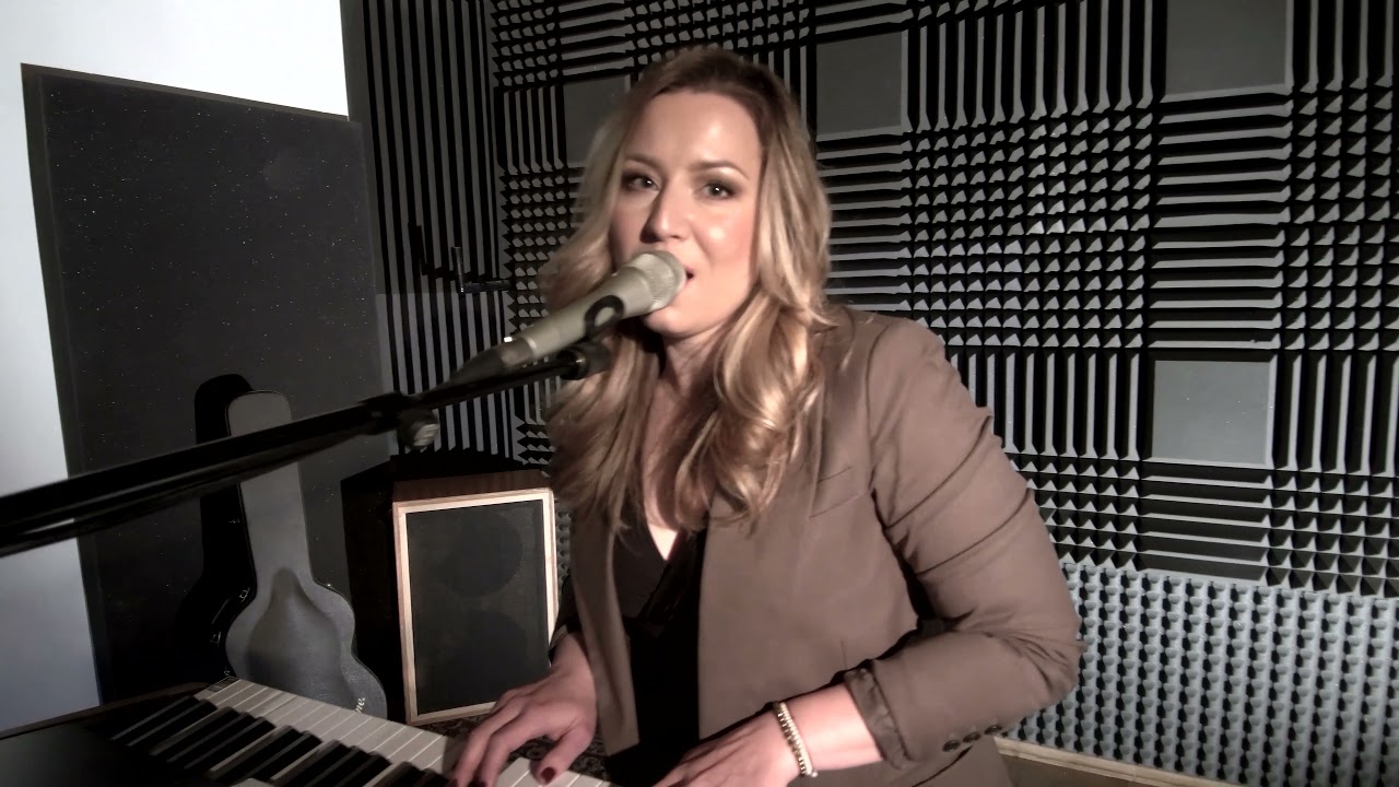 Coldplay - yellow cover Walk On