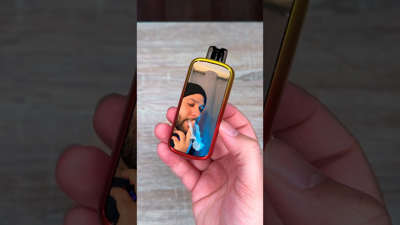 Big Screen Display on this Vape!