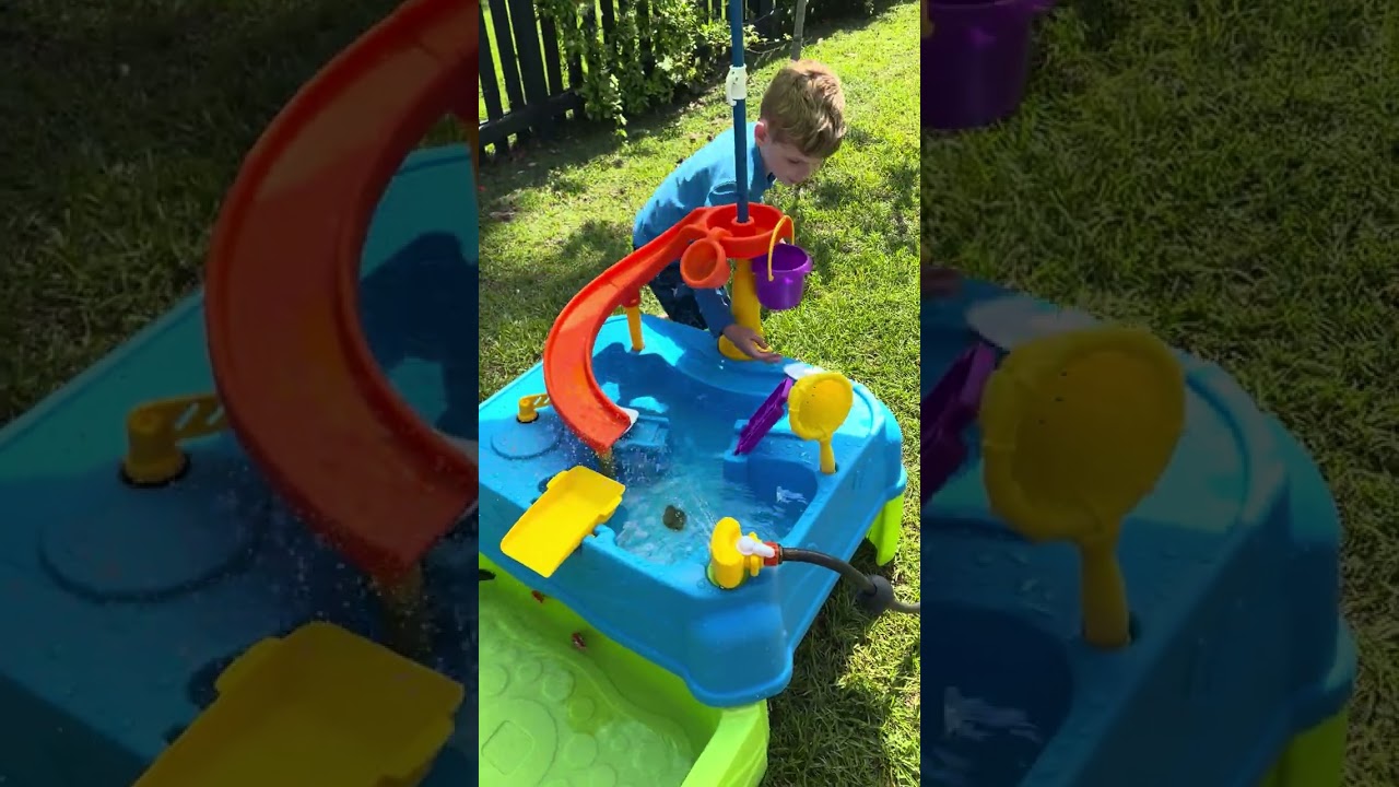 Лучший столик для игр с водой для детей постарше