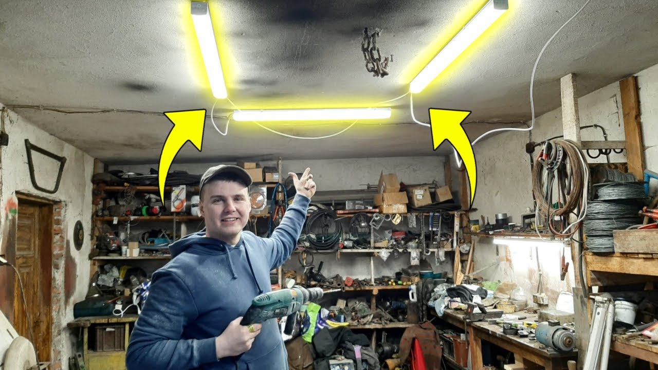 Kupiłem Nowe Lampy Do Garażu ☆Dostaliśmy Klucze Do Remontu Ursusa C-360 ☆Montaż Lamp