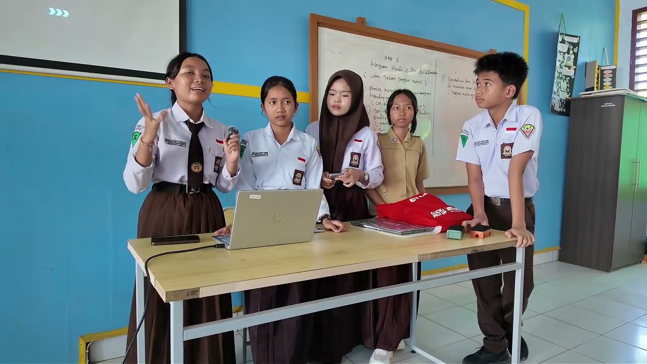 Presentasi Siswa Kelas X2 Tentang Jaringan Komputer dan Internet