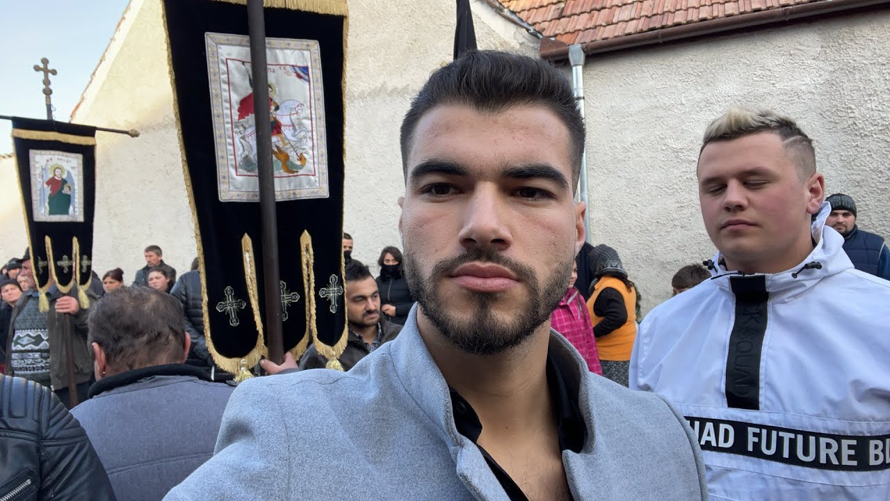 ION A PLECAT LA CERURI