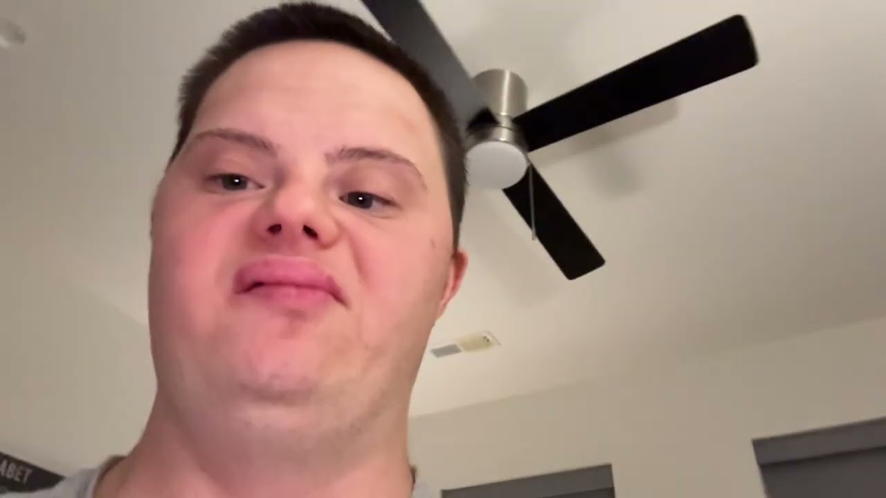 @BlobTheFish7  Told TikTok on me I be hacked  by him