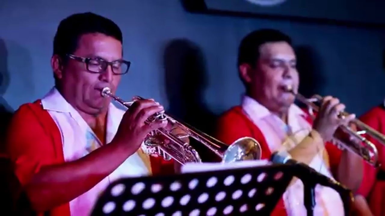 SEGOVIA ORQUESTA - TRIBUTO A LA SALSA PERUANA - EN VIVO HD OFICIAL